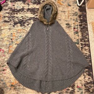 Eddie Bauer Cable Fable Knit Poncho Lamb’s Wool Faux Fur Women’s XL/2XL